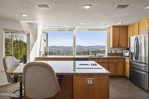 Kitchen - 2664 Starr Meadows Loop, Reno, NV 89519 photo 2 of 4