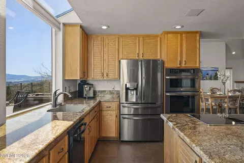 Kitchen - 2664 Starr Meadows Loop, Reno, NV 89519 photo 4 of 4