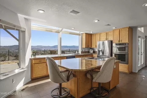 Kitchen - 2664 Starr Meadows Loop, Reno, NV 89519 photo 3 of 4