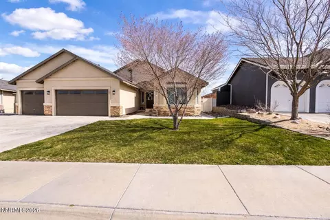 1037 Pepper Ln, Fernley, NV 89408
