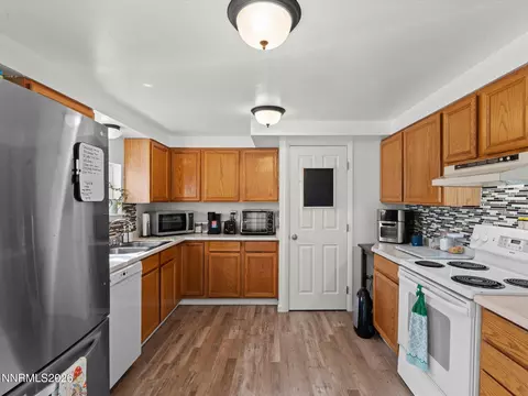 3320 Della Cir, Fallon, NV 89406 photo 13