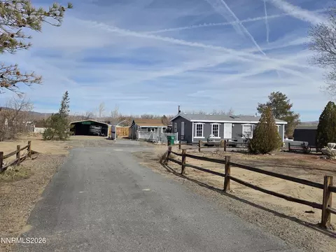1160 W 8th St, Silver Springs, NV 89429