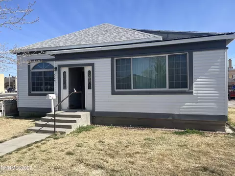345 Lincoln St, Fallon, NV 89406
