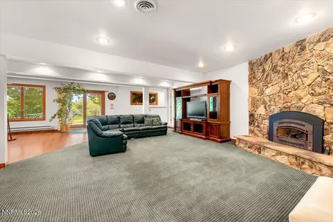 Living - 100 Moore Ln, Reno, NV 89509 photo 7 of 12