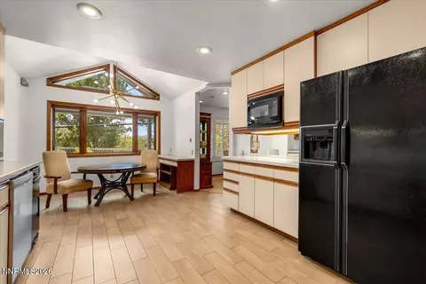 Kitchen - 100 Moore Ln, Reno, NV 89509 photo 3 of 5
