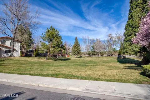 Exterior - 100 Moore Ln, Reno, NV 89509 photo 13 of 14