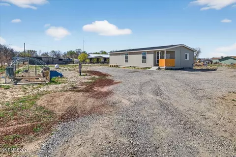 5953 Martin Ln, Fallon, NV 89406 photo 3