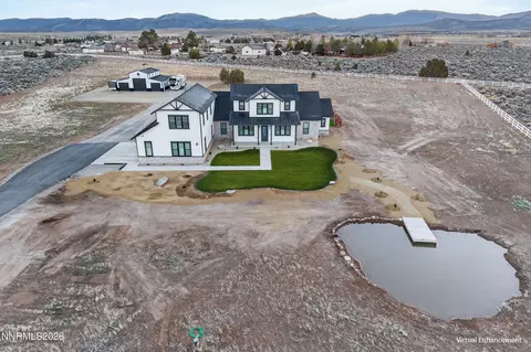 1409 Hunters Point Dr, Gardnerville, NV 89410