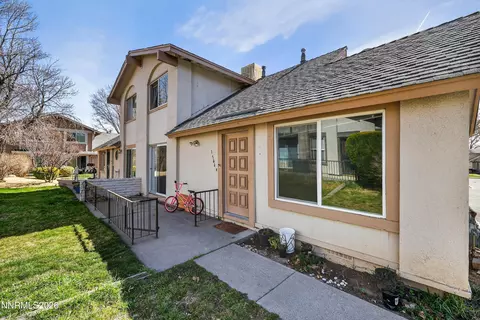 1544 Chester Sq, Sparks, NV 89431