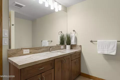 Bath - 3565 Ashfork Dr, Reno, NV 89509 photo 4 of 4