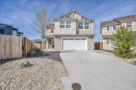 944 Los Alamitos St, Minden, NV 89423