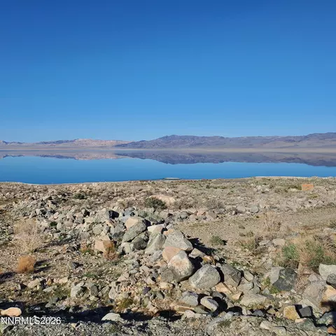 53 Shores Dr, Walker Lake, NV 89415