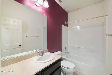 Bath - 2190 Dutch Draft Dr, Reno, NV 89521 photo 2 of 2