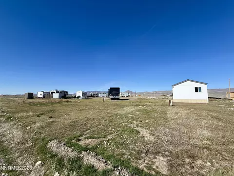 412 4th St, Crescent Valley, NV 89821