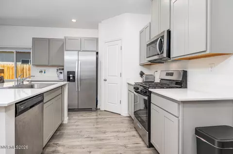 Kitchen - 1135 Tamarack Dr, Fallon, NV 89406 photo 2 of 2
