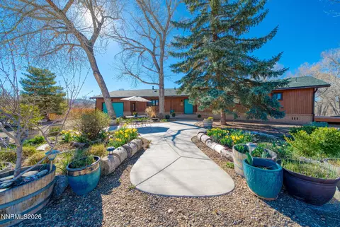 329 River Rd, Dayton, NV 89403