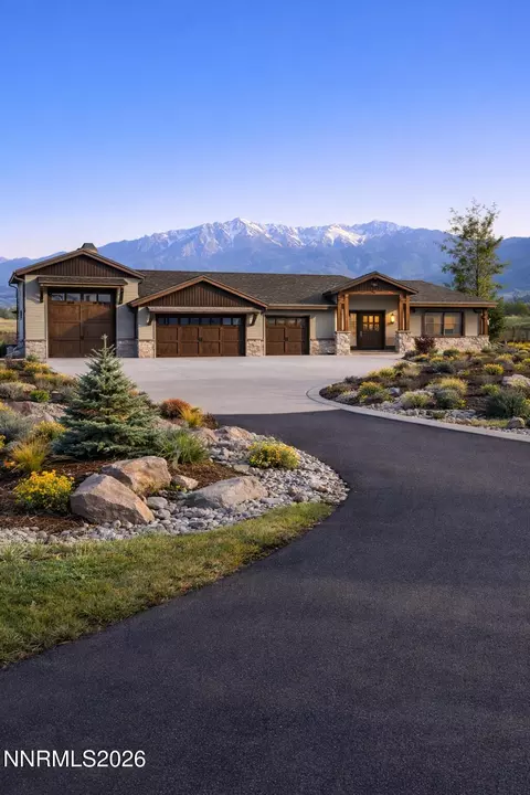 1063 Log Cabin Rd, Gardnerville, NV 89410