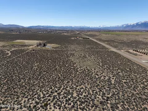 2013 E Valley Rd, Minden, NV 89423 photo 9