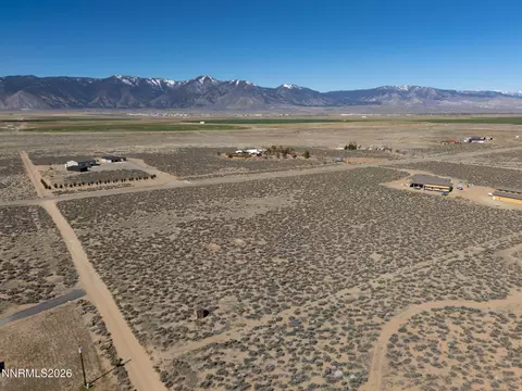 2013 E Valley Rd, Minden, NV 89423 photo 11