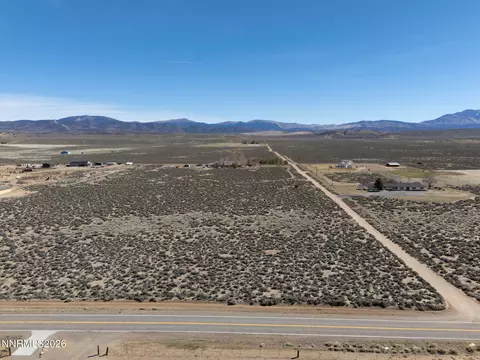 2013 E Valley Rd, Minden, NV 89423 photo 6