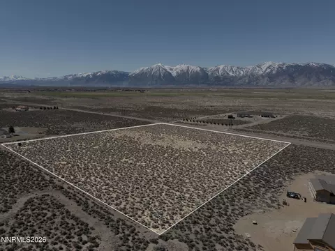 2013 E Valley Rd, Minden, NV 89423 photo 3