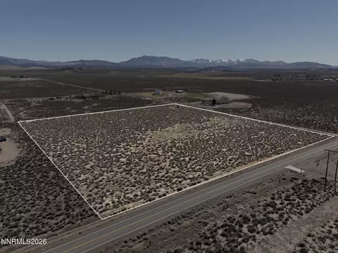 2013 E Valley Rd, Minden, NV 89423 photo 8