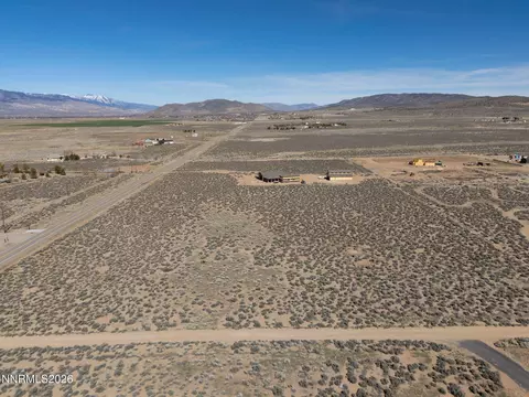 2013 E Valley Rd, Minden, NV 89423 photo 13
