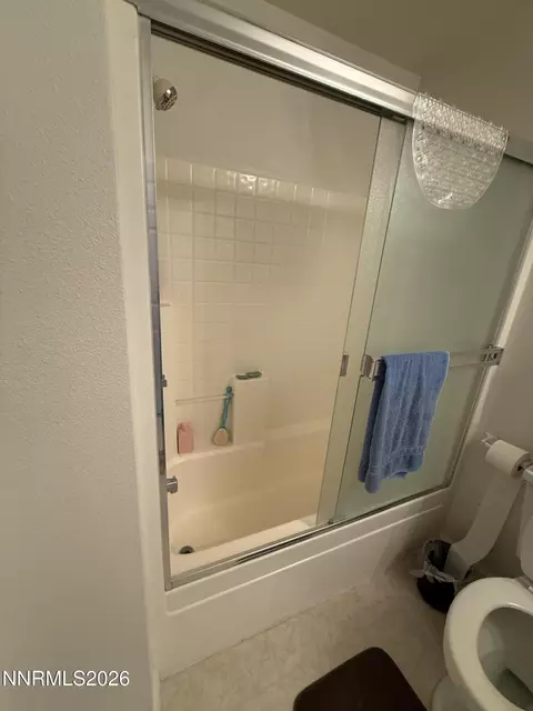 Bath - 5424 Desert Hills Loop, Fallon, NV 89406 photo 2 of 3