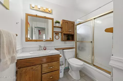 Bath - 3200 Pine Ln, Carson City, NV 89706 photo 2 of 2