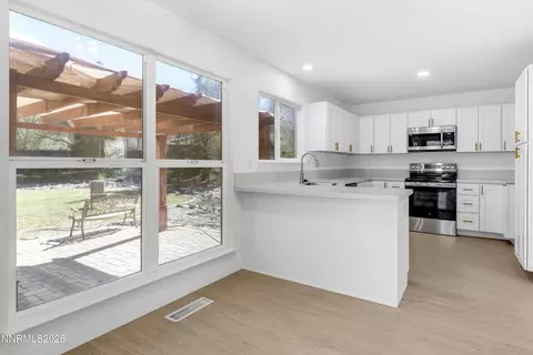 Kitchen - 40 Eagle Claw Ct, Reno, NV 89523 photo 3 of 5