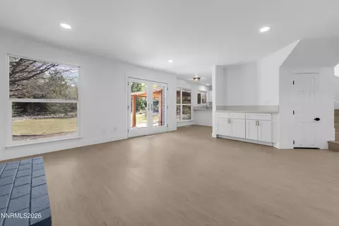 Living - 40 Eagle Claw Ct, Reno, NV 89523 photo 6 of 10