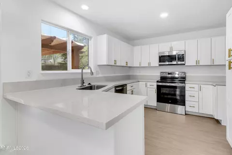 40 Eagle Claw Ct, Reno, NV 89523