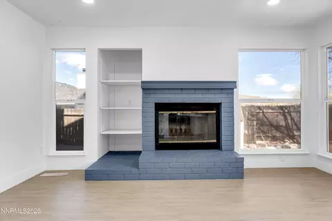 Living - 40 Eagle Claw Ct, Reno, NV 89523 photo 9 of 10