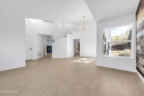 Living - 40 Eagle Claw Ct, Reno, NV 89523 photo 2 of 10