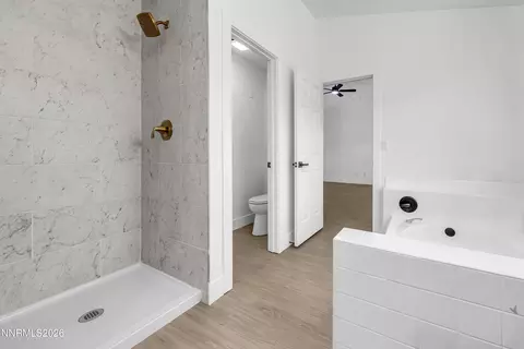 Bath - 40 Eagle Claw Ct, Reno, NV 89523 photo 3 of 5