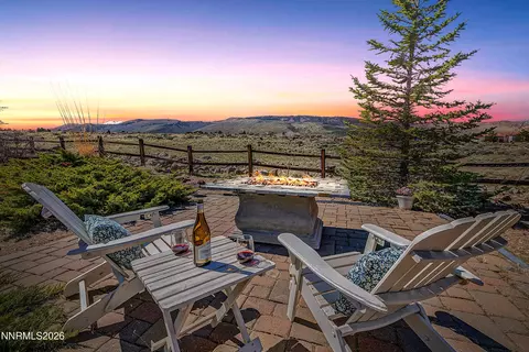617 Rabbit Ridge Ct, Reno, NV 89511