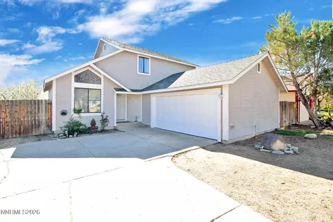 6770 Evening Star Dr, Sparks, NV 89436