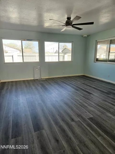 Living - 215 Ruby St, Fernley, NV 89408 photo 4 of 5