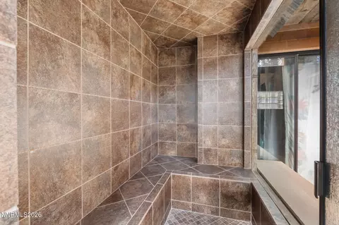 Bath - 21845 Adobe Rd, Reno, NV 89521 photo 6 of 6