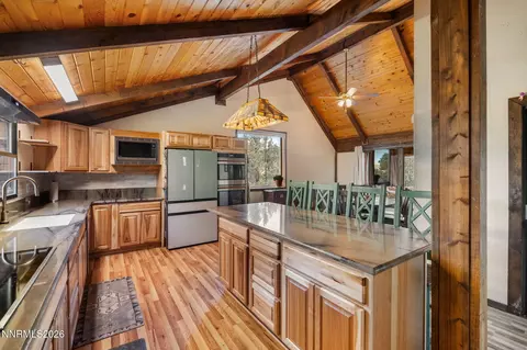Kitchen - 21845 Adobe Rd, Reno, NV 89521 photo 4 of 4