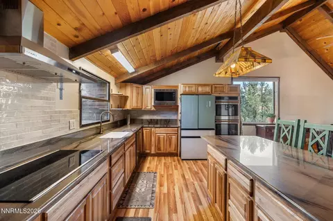 Kitchen - 21845 Adobe Rd, Reno, NV 89521 photo 3 of 4