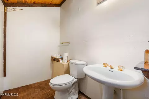 Bath - 21845 Adobe Rd, Reno, NV 89521 photo 1 of 6