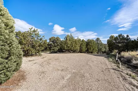 Exterior - 21845 Adobe Rd, Reno, NV 89521 photo 4 of 13