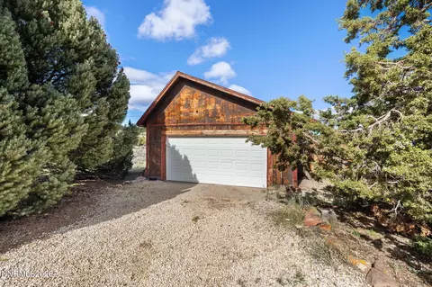 Exterior - 21845 Adobe Rd, Reno, NV 89521 photo 3 of 13