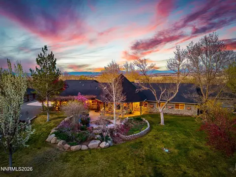 951 Riverview Dr, Gardnerville, NV 89460