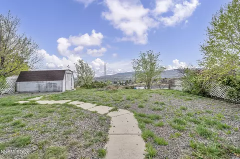Exterior - 3035 Everett Dr, Reno, NV 89503 photo 10 of 16