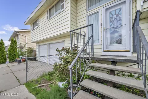 Exterior - 3035 Everett Dr, Reno, NV 89503 photo 4 of 16