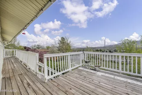 Exterior - 3035 Everett Dr, Reno, NV 89503 photo 7 of 16