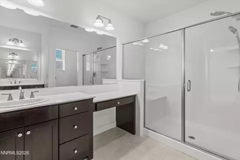 Bath - 9733 Quartette Dr, Reno, NV 89521 photo 3 of 4