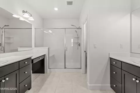Bath - 9733 Quartette Dr, Reno, NV 89521 photo 2 of 4